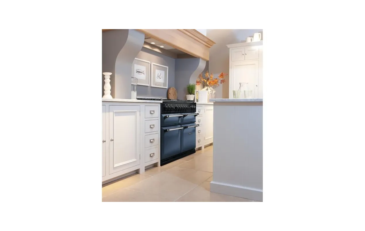 AGA Masterchef Deluxe 110 MDX110DFDAR/-EU Piano de cuisson mixte 110 cm - 5 feux gaz - 4 fours électriques - Bleu Dartmouth / Chrome – Image 3